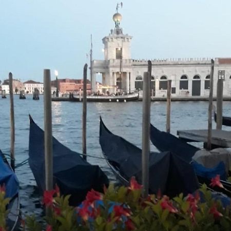Casetta Sulla Laguna Veneza Exterior foto